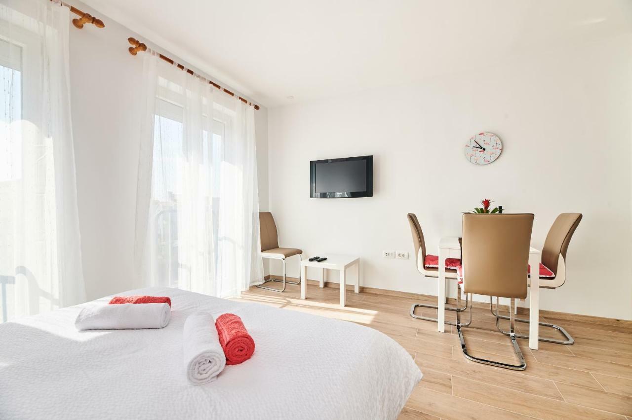 Studio apartman Lena Umago Esterno foto